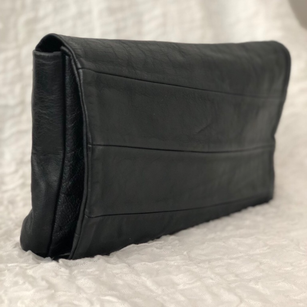 *Vintage Black Leather Clutch*